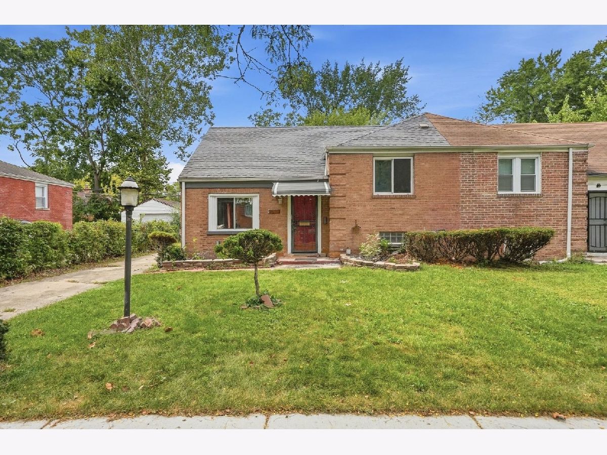  For Sale Chicago Illinois, 9668 Luella Avenue