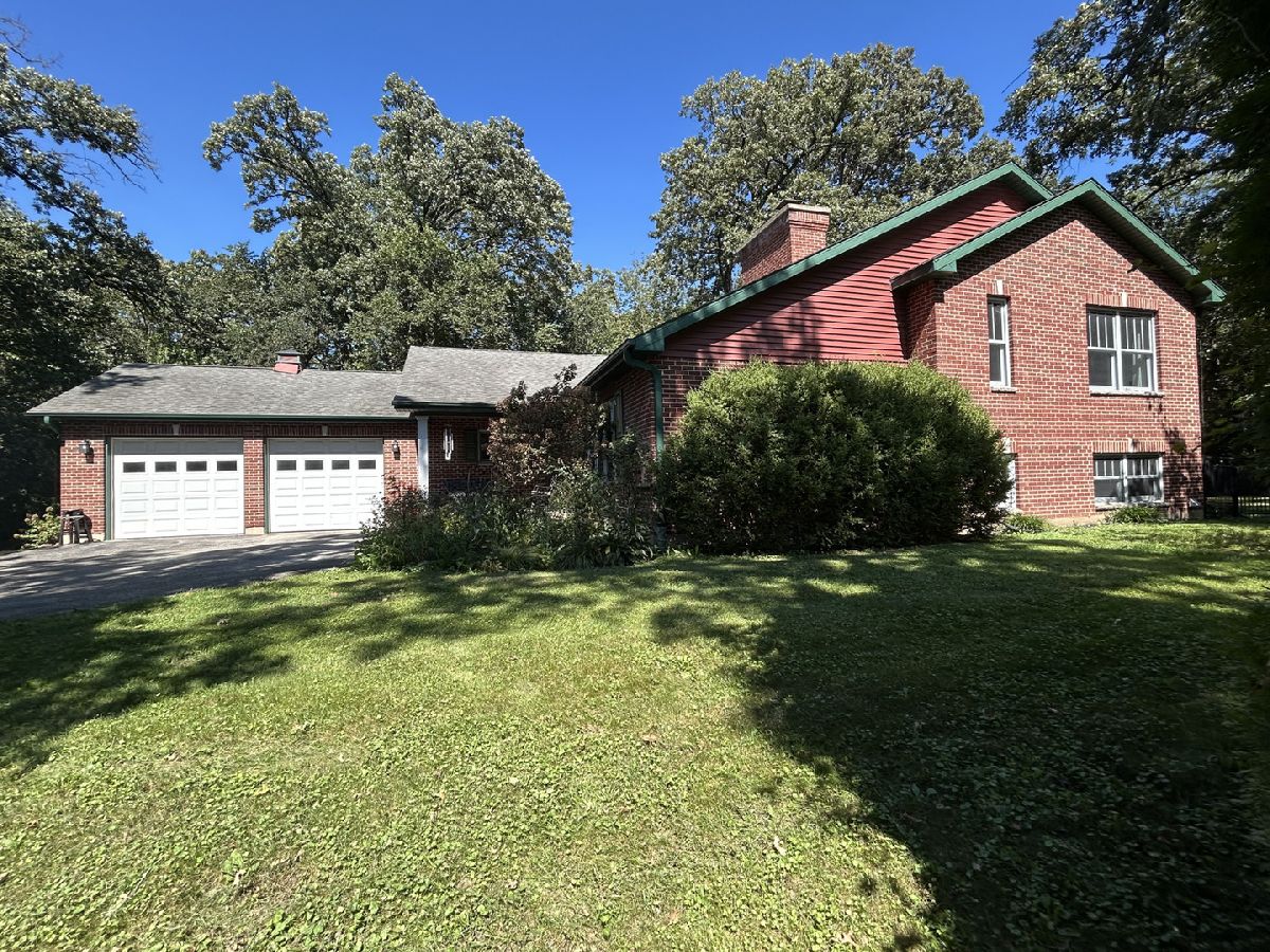  For Sale Marengo Illinois, 9017 Wildrose Lane