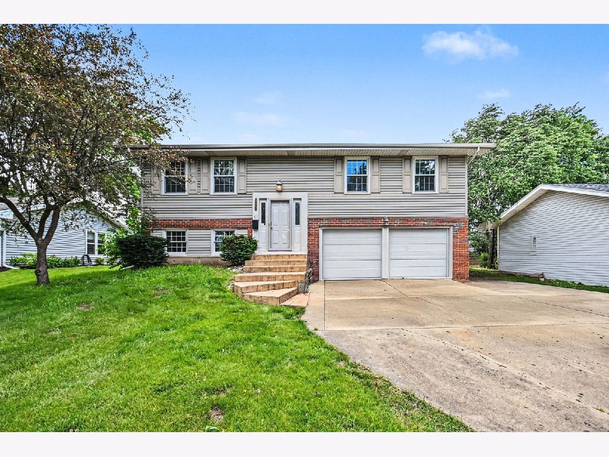  For Sale Hoffman Estates Illinois, 1312 Oakmont Road
