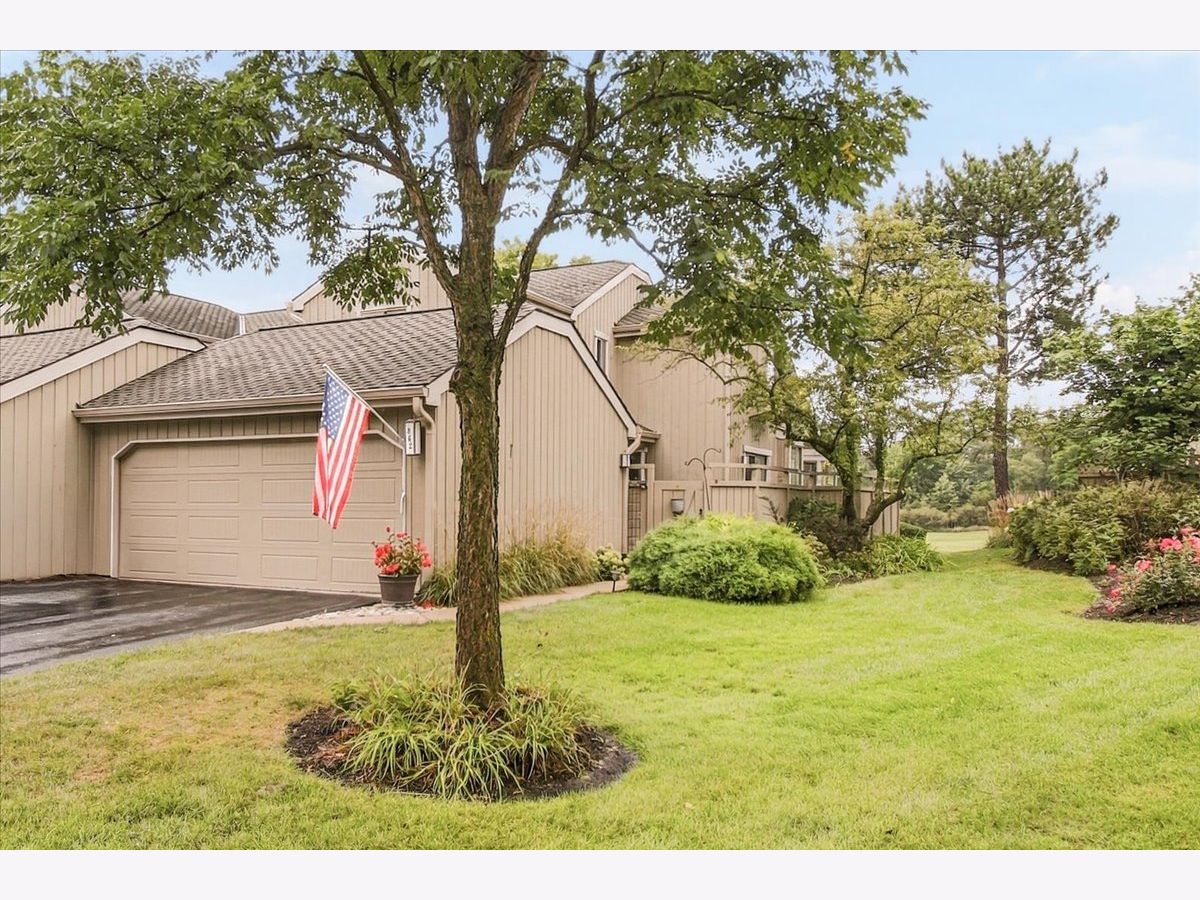  For Sale Lake Barrington Illinois, 862 Oak Hill Road