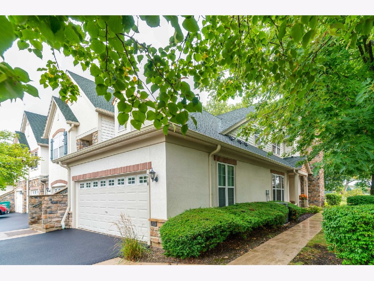 Townhomes For Sale Shadow Creek Vernon Hills Illinois, 210 Shadow Creek Circle