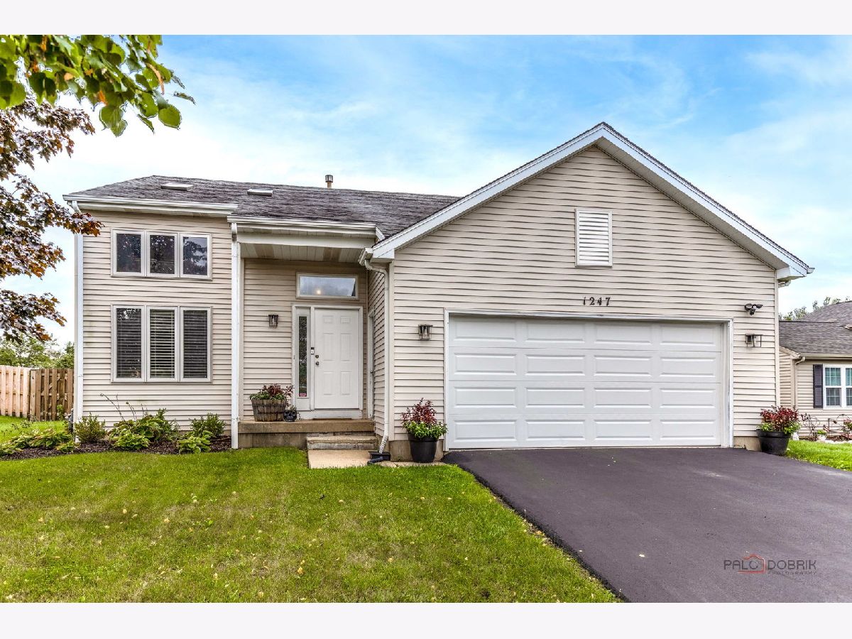  For Sale Zion Illinois, 1247 Pheasant Drive