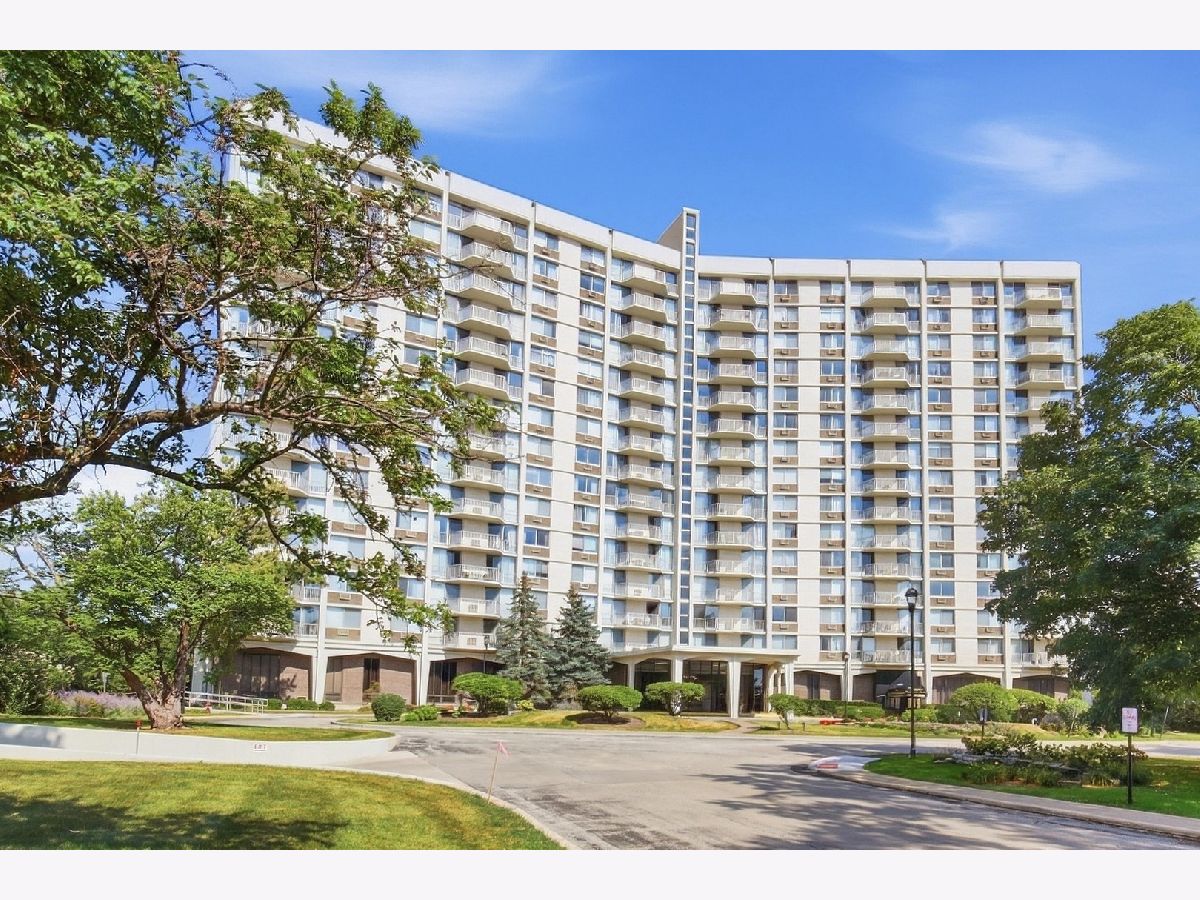  For Sale Oak Brook Illinois, 40 Tower Road