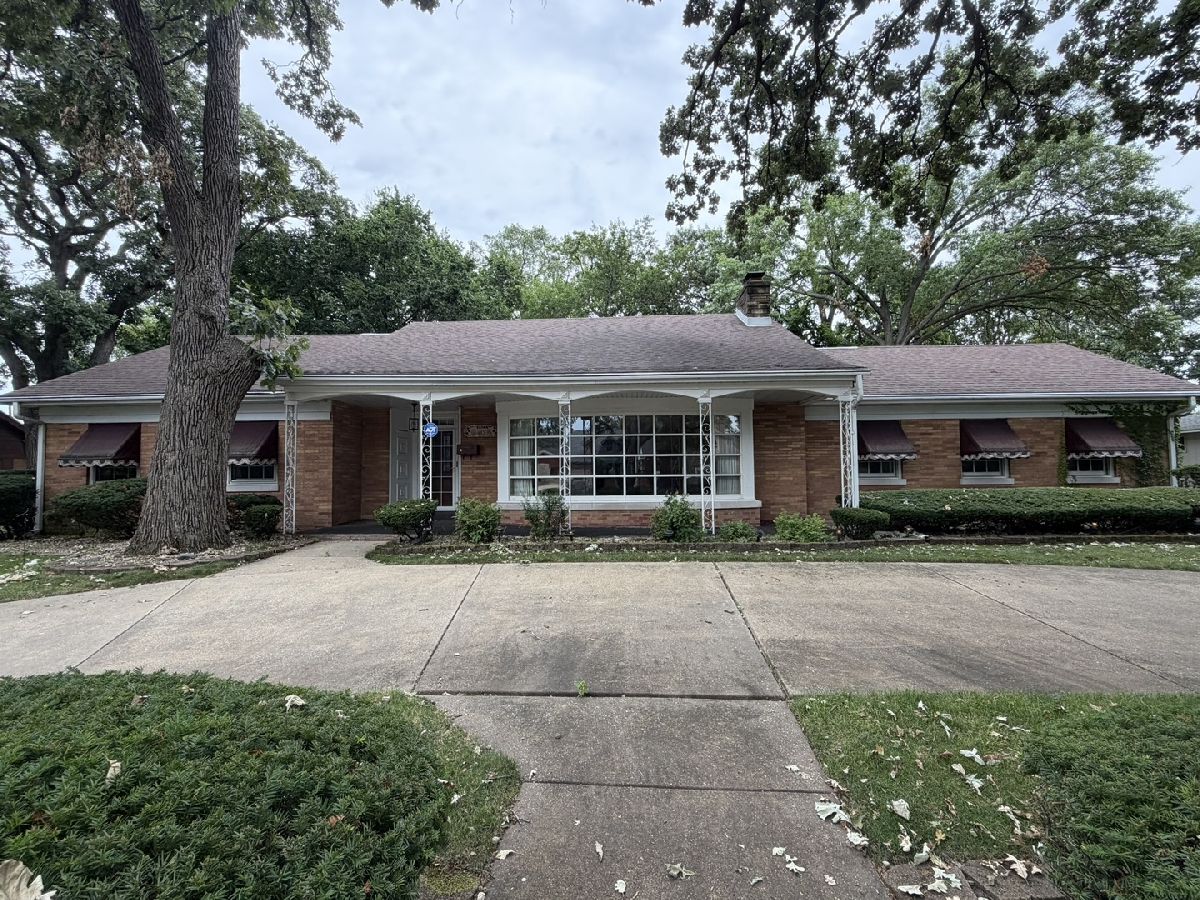  For Sale Oak Lawn Illinois, 9615 Parkside Avenue