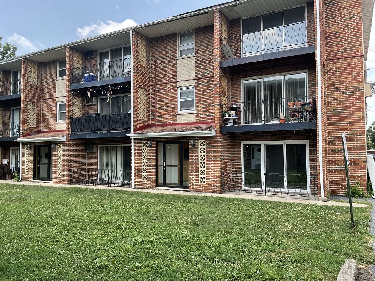  For Sale Chicago Illinois, 6436 64th Place