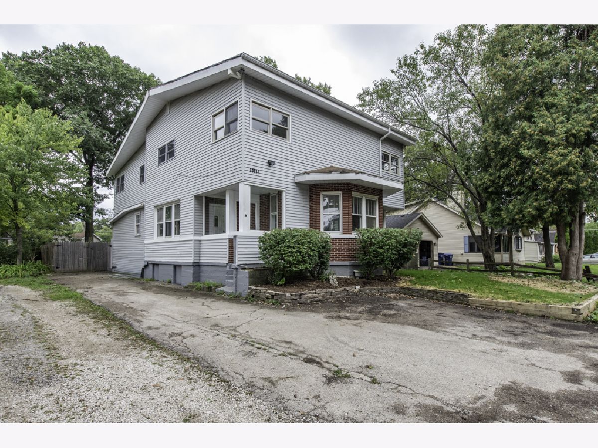  For Sale Grayslake Illinois, 33827 Oak Street