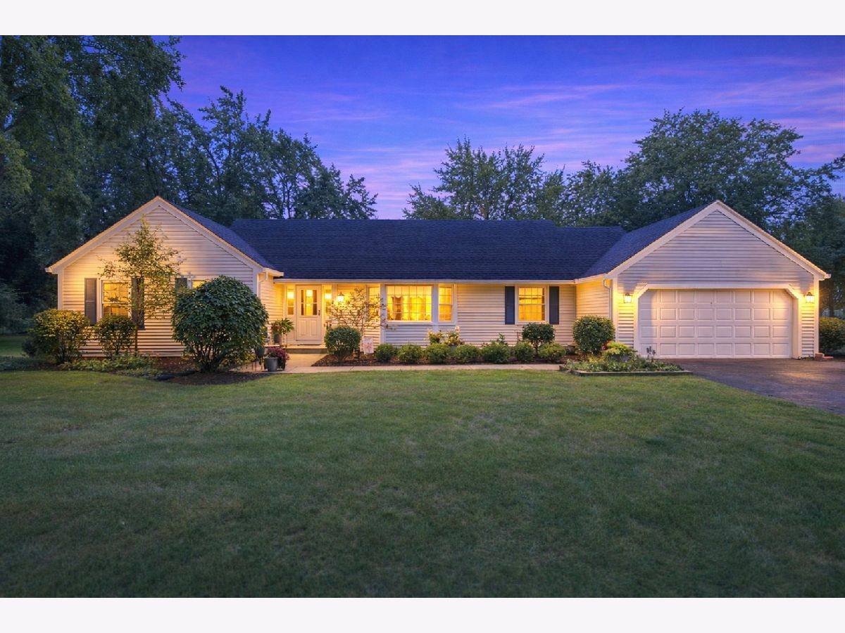  For Sale Batavia Illinois, 1114 Lexington Lane