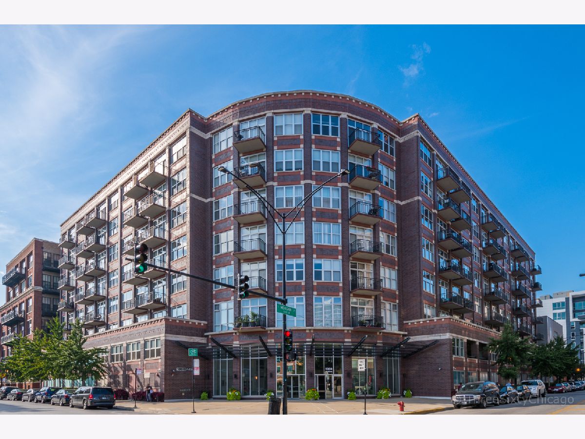  For Sale Chicago Illinois, 1000 Adams Street