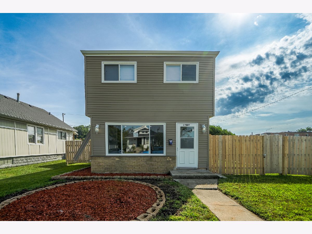  For Sale Hazel Crest Illinois, 17089 Crane Avenue