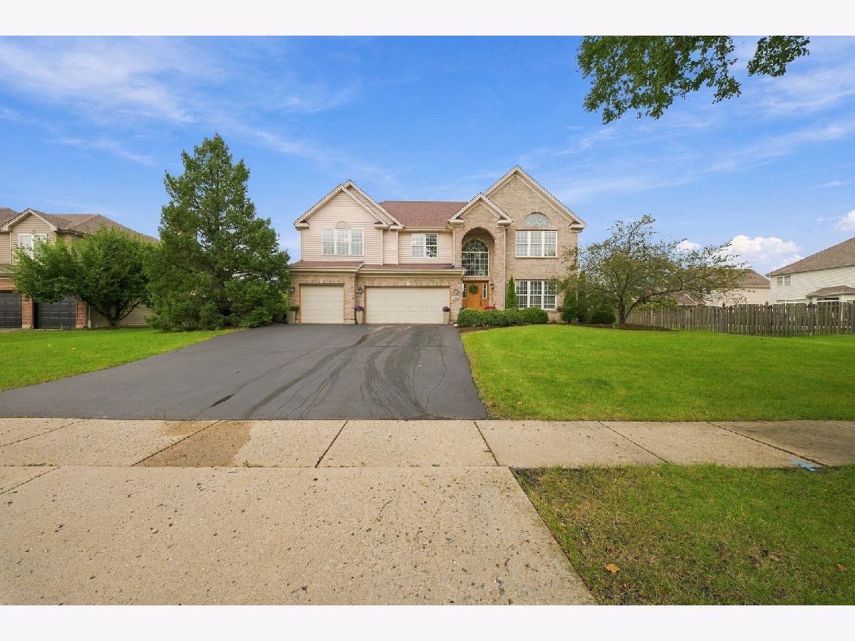 For Sale Algonquin Illinois, 3630 White Deer Drive