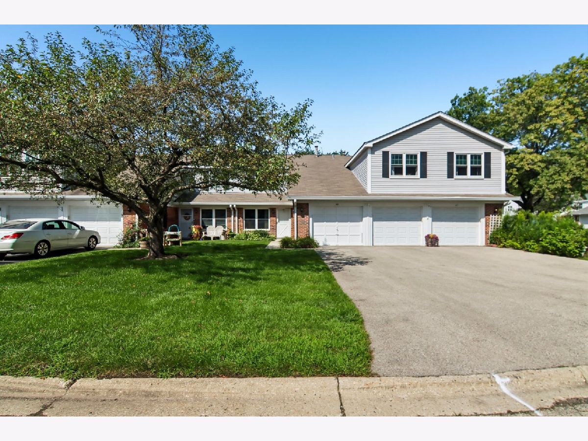  For Sale Cary Illinois, 45 Willow Circle