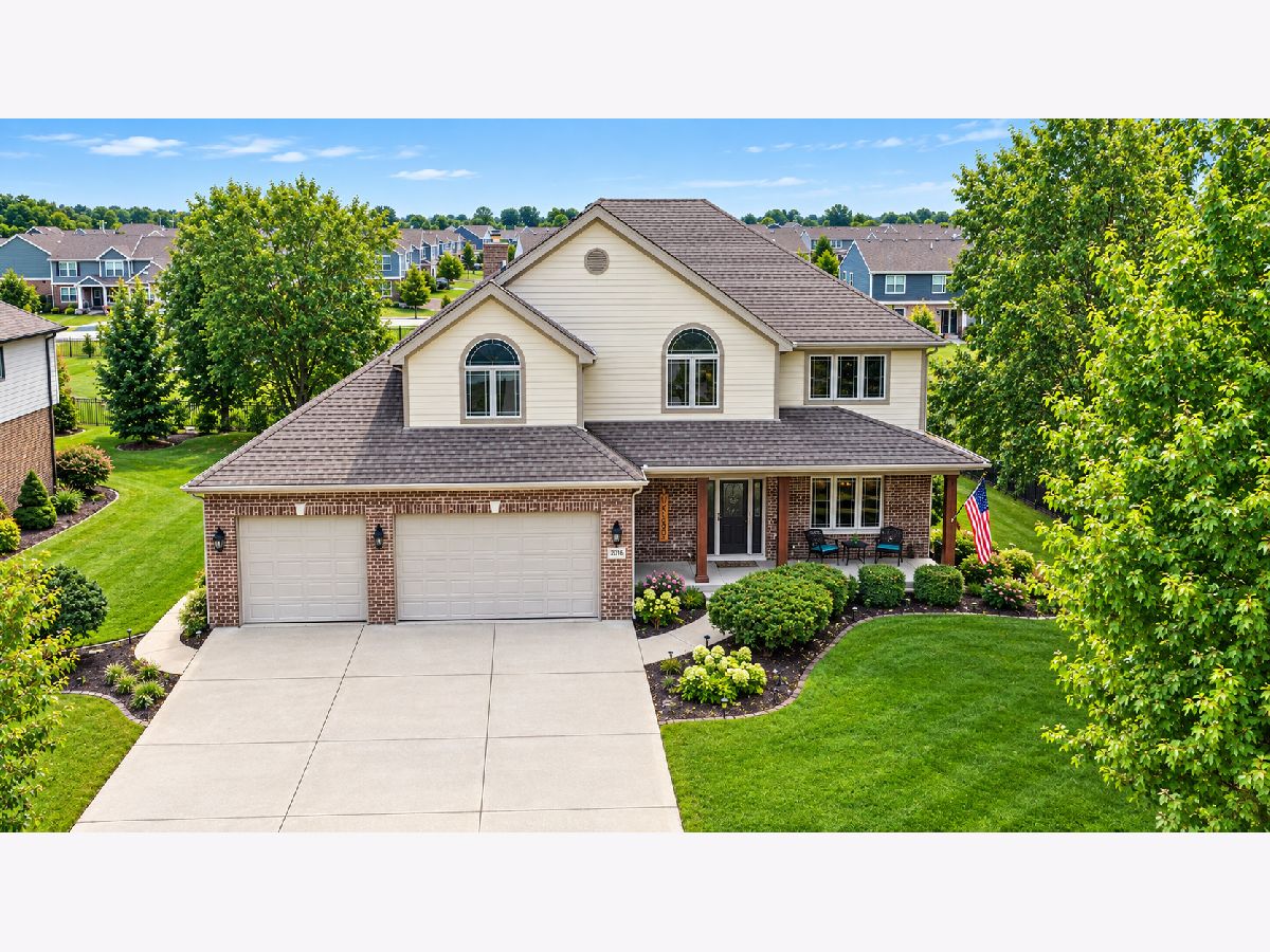  For Sale New Lenox Illinois, 2016 Edgeview Drive