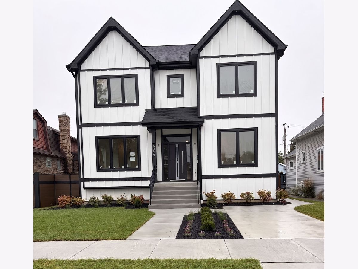  For Sale Chicago Illinois, 5844 Navarre Avenue