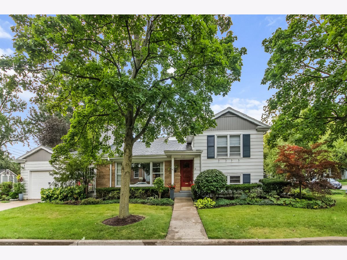  For Sale Evanston Illinois, 2761 Lincolnwood Drive