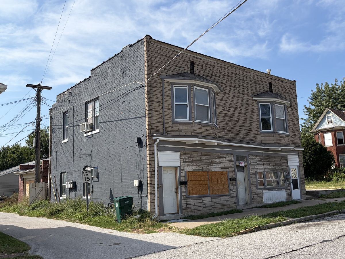  For Sale Quincy Illinois, 818-820 8th Street
