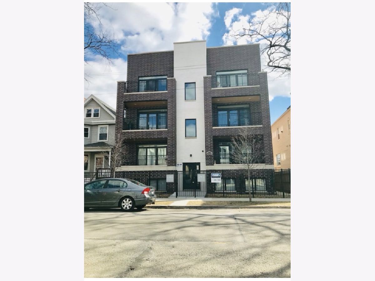  Rented Chicago Illinois, 3649 Belmont