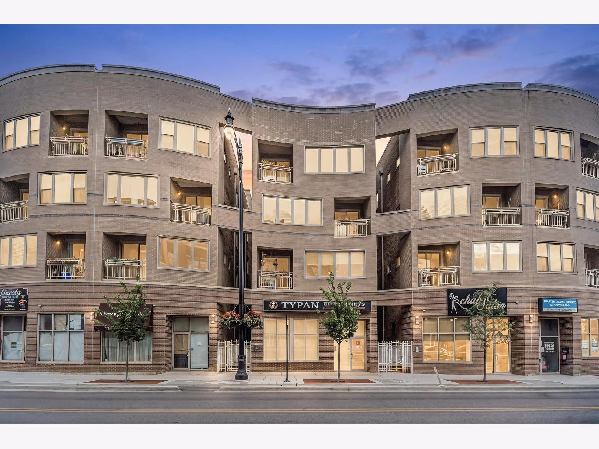  For Sale Chicago Illinois, 4915 Lincoln Avenue