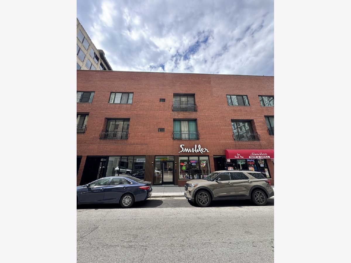  Rented Chicago Illinois, 444 State
