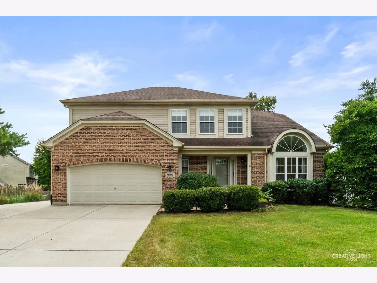  For Sale Minooka Illinois, 906 Rivers Edge Drive