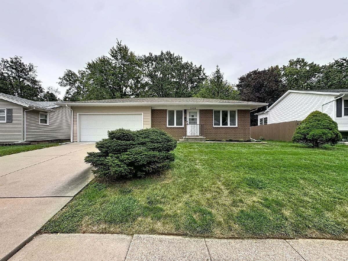  For Sale Moline Illinois, 2438 3rd Street