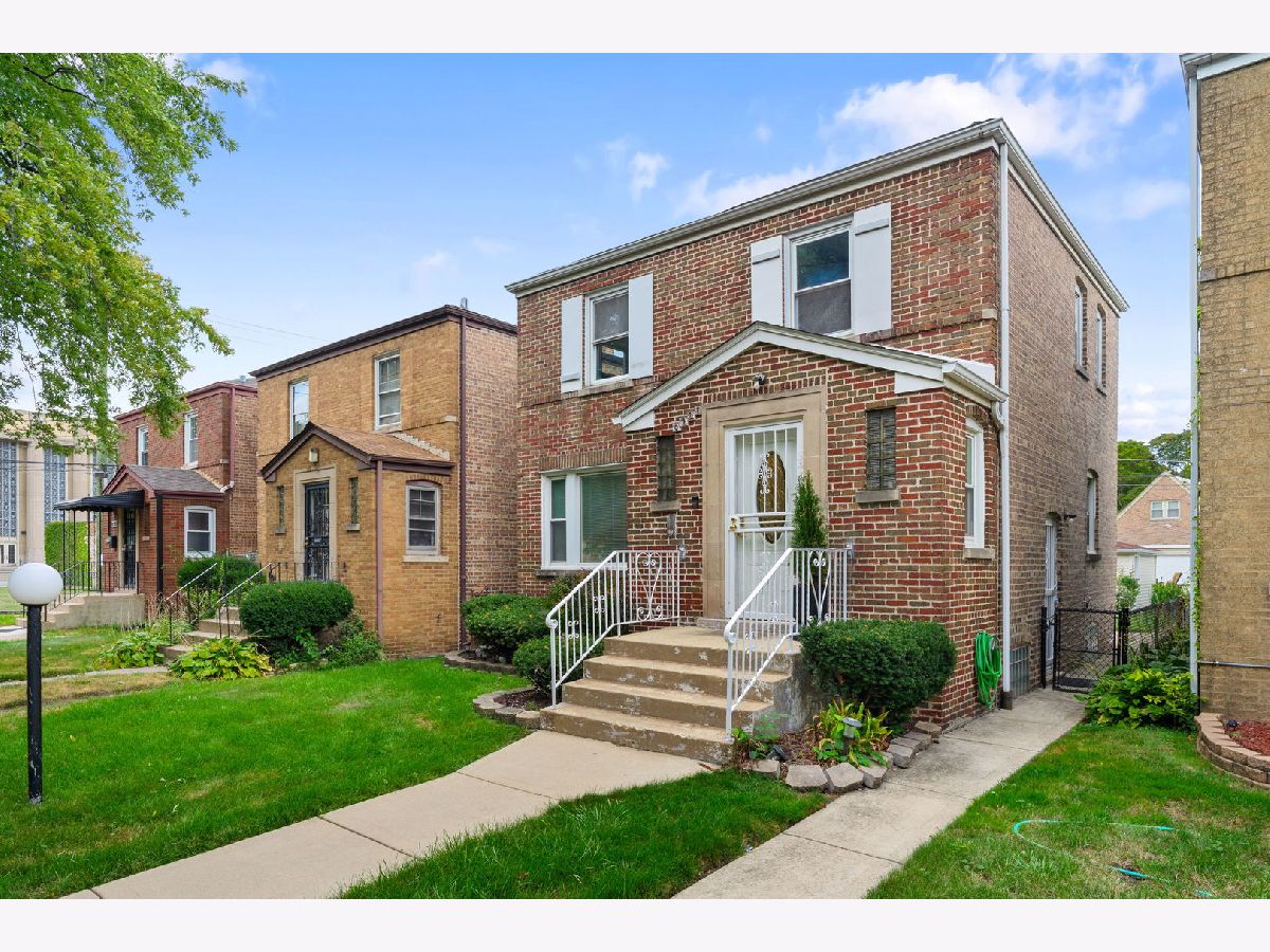 Homes For Sale Pill Hill Valley Chicago Illinois, 8721 Merrill Avenue