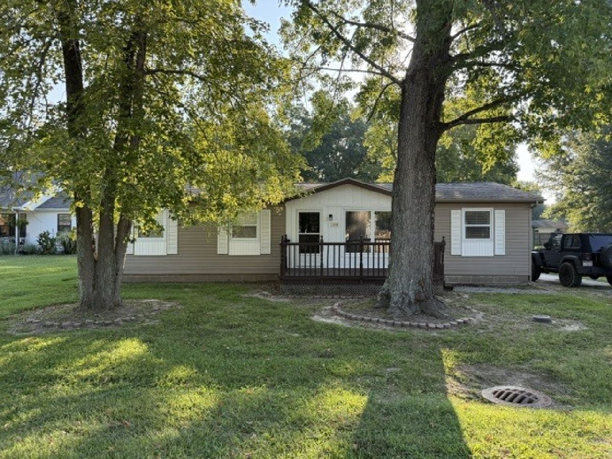  For Sale Carterville Illinois, 1306 Main Street