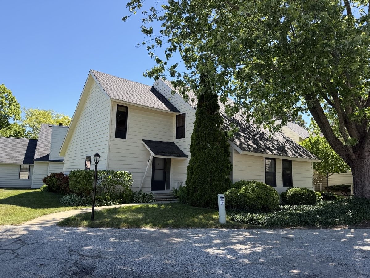  For Sale Gurnee Illinois, 661 Mitchell Court