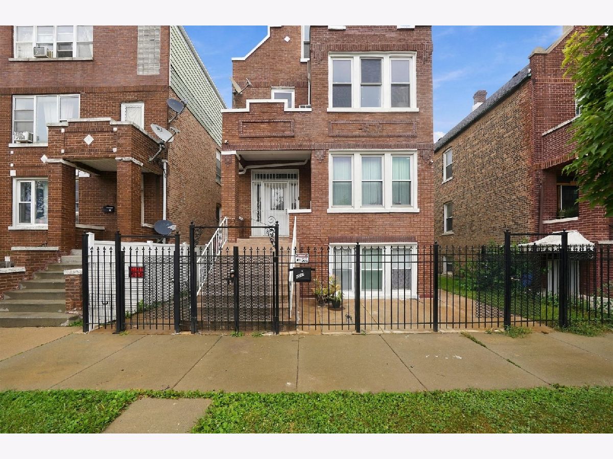  For Sale Chicago Illinois, 4511 Francisco Avenue