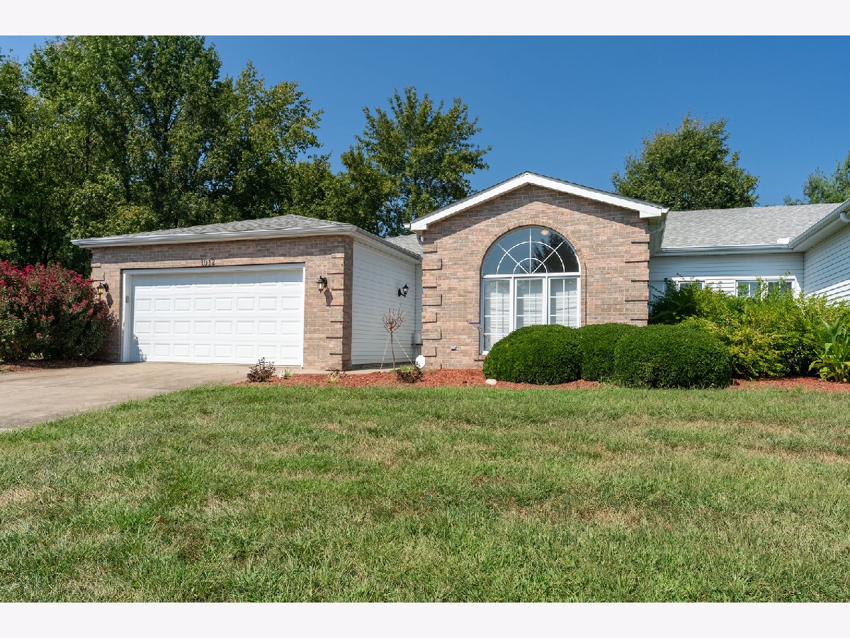  Sold Carbondale Illinois, 1012 Villa