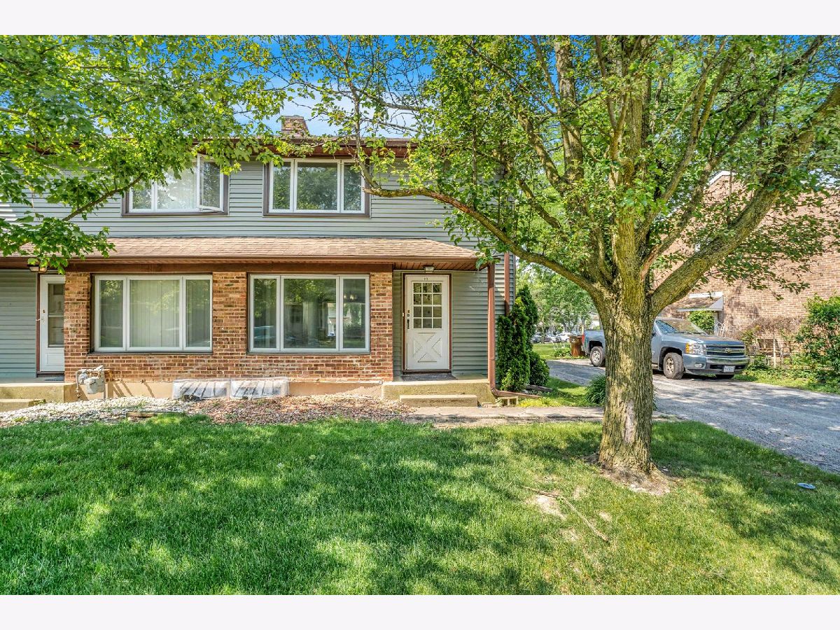  For Sale Park Forest Illinois, 17 Michael Road