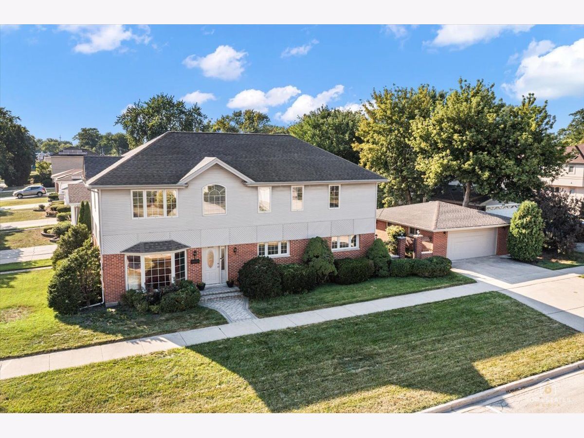 For Sale Niles Illinois, 8000 Lake Street