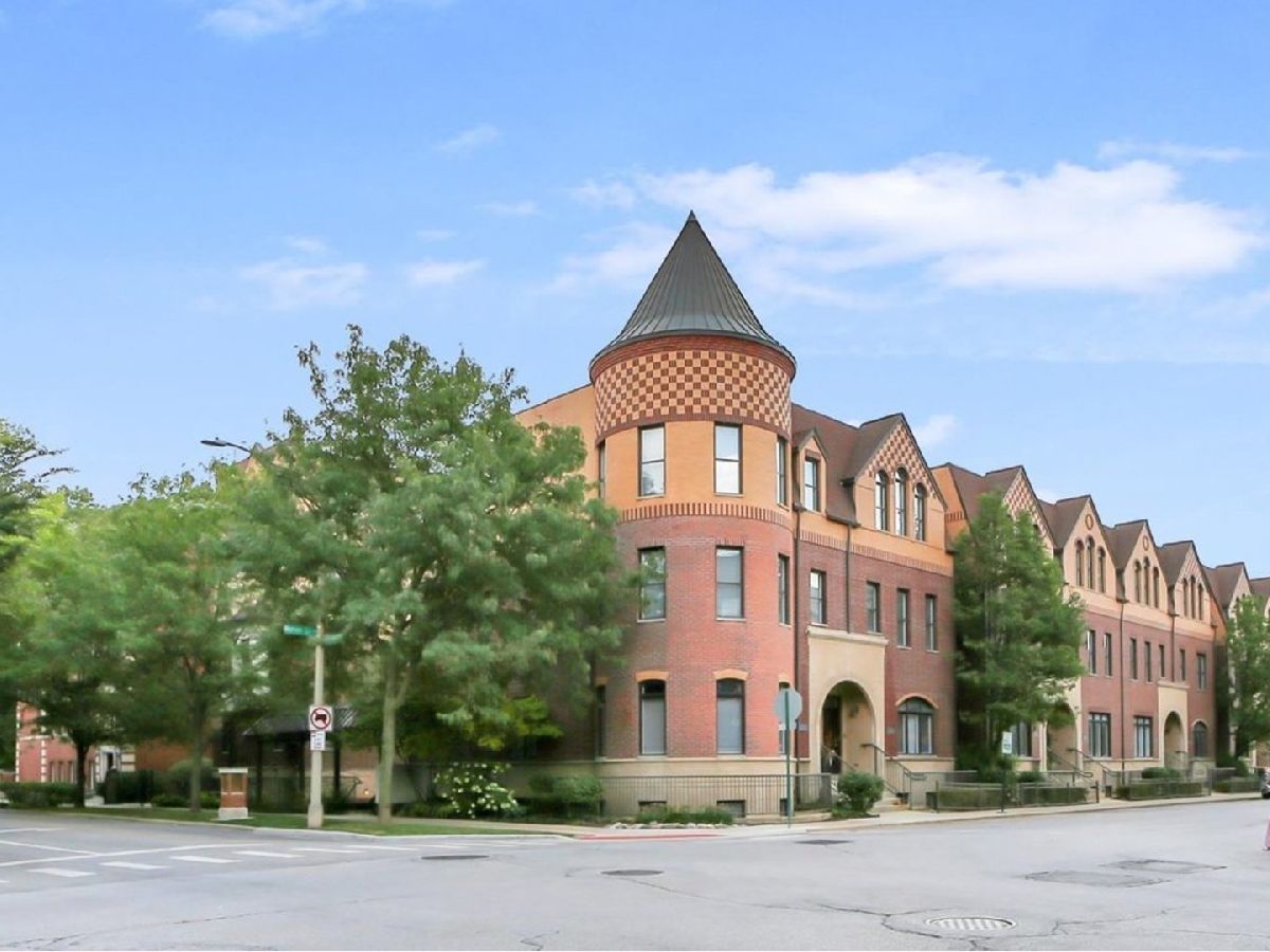  For Sale Oak Park Illinois, 170 Marion Street