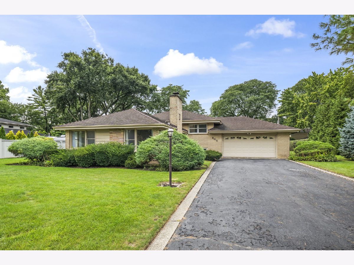 Homes For Sale Golfhurst Mount Prospect Illinois, 806 Elm Street