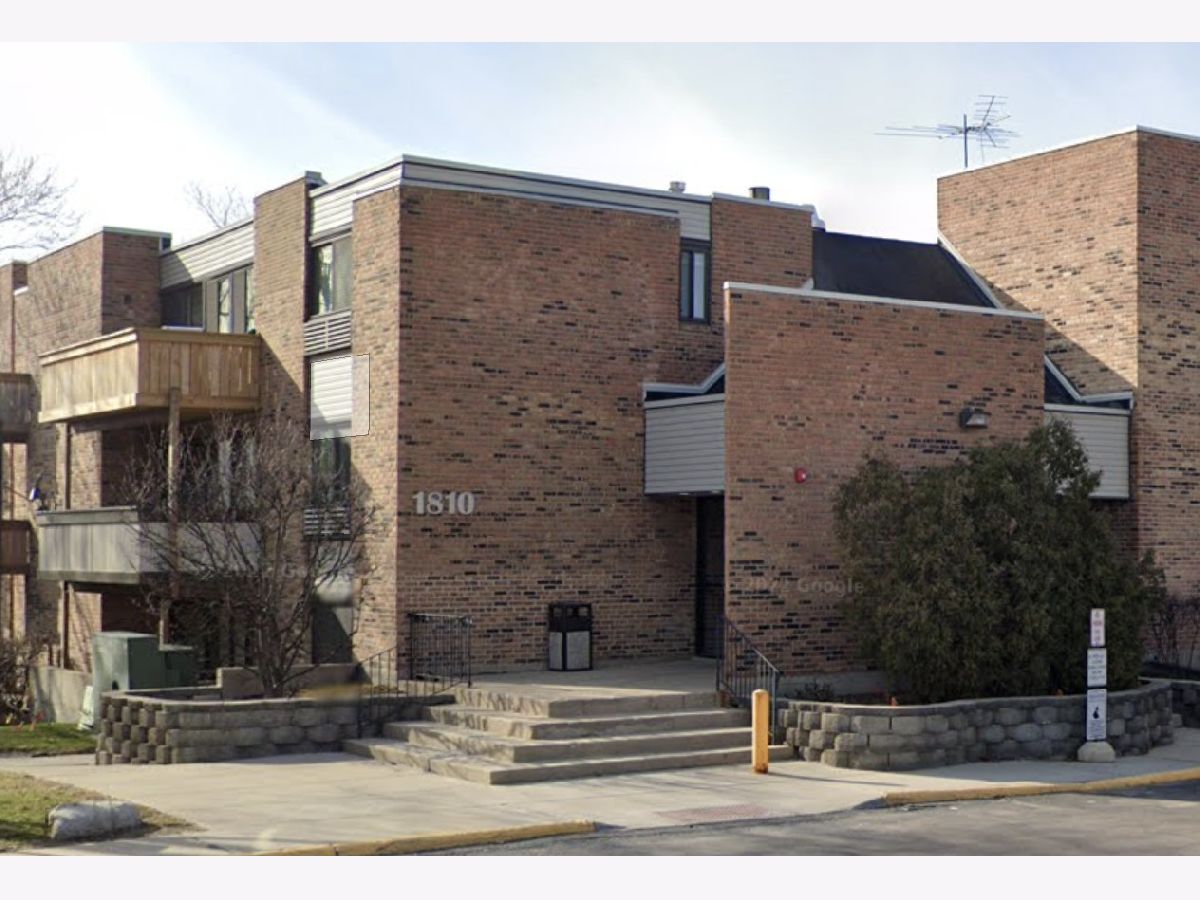  For Sale Schaumburg Illinois, 1810 Hemlock Place