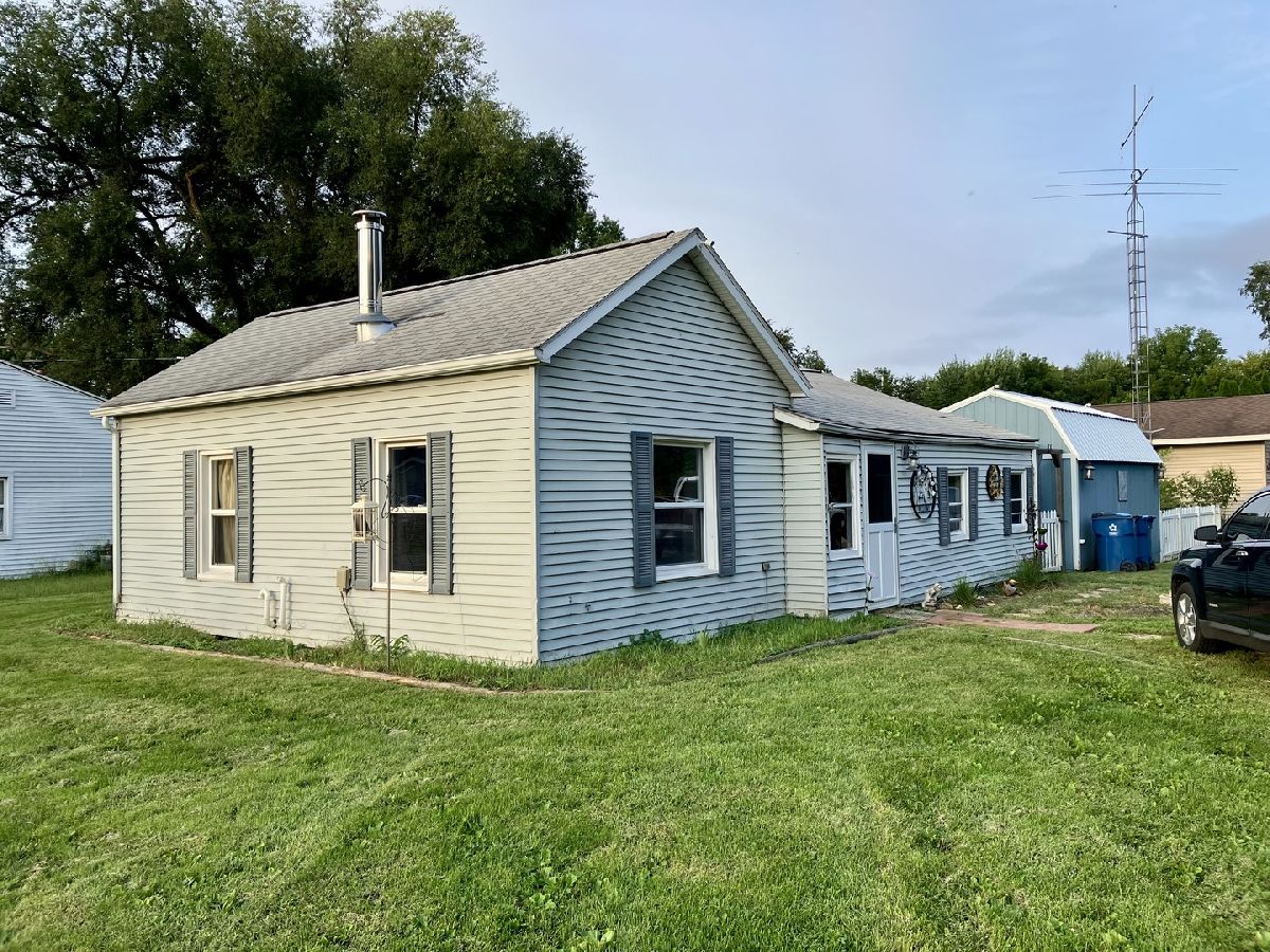  Sold Dixon Illinois, 2407 3rd