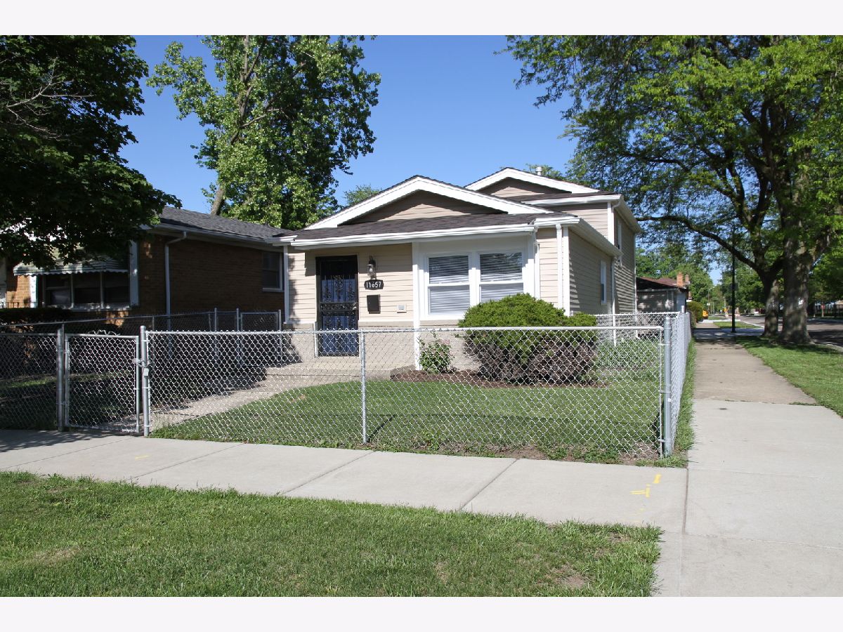  For Sale Chicago Illinois, 11657 Racine Avenue