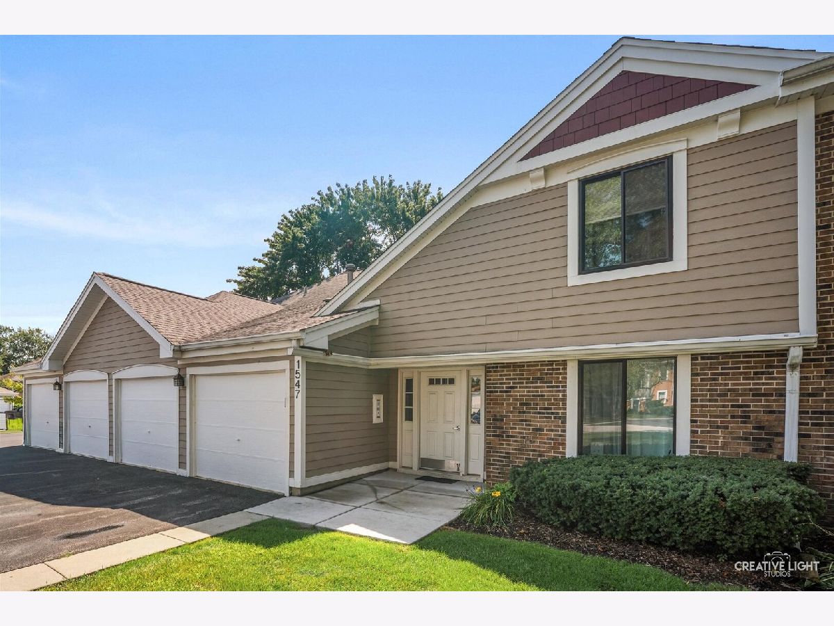  For Sale Schaumburg Illinois, 1547 7 Pines Road