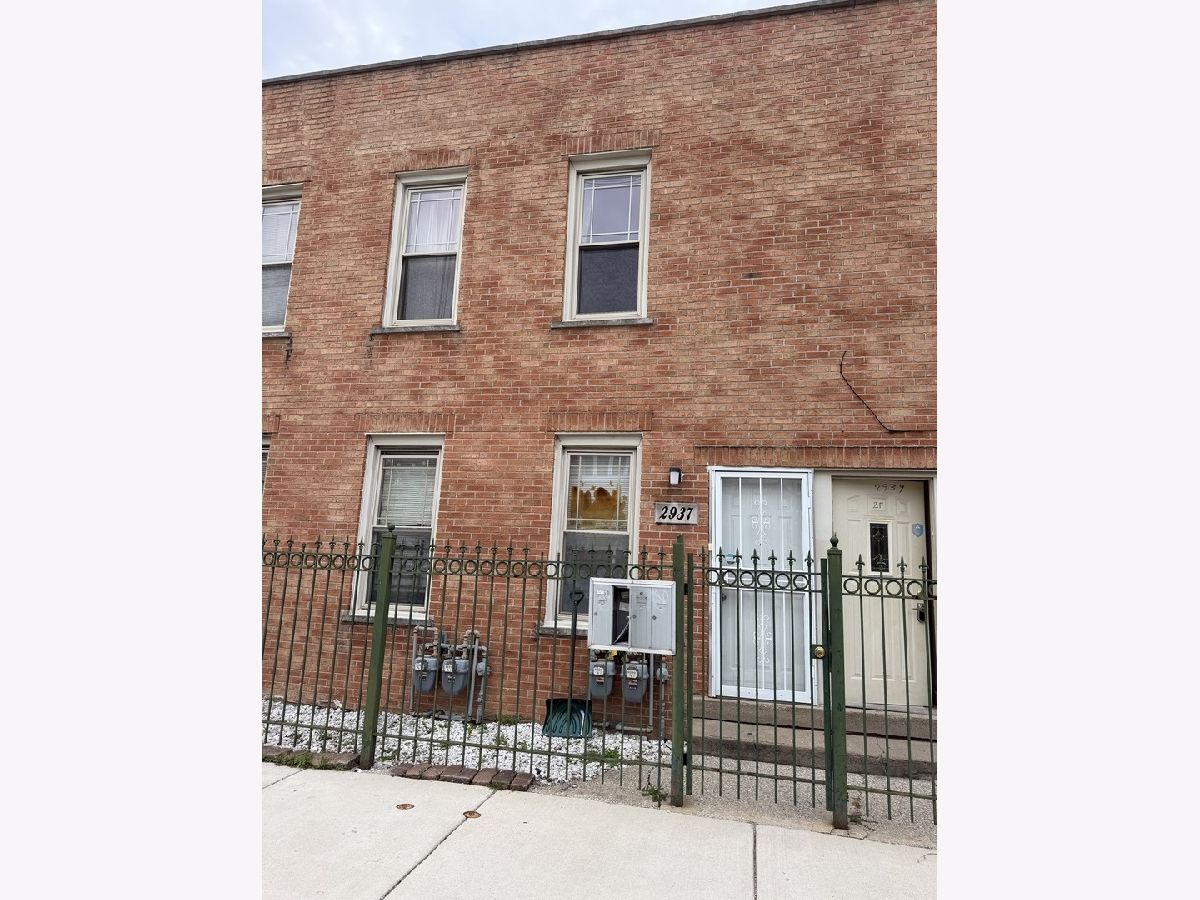  For Sale Chicago Illinois, 2937 Keeley Street