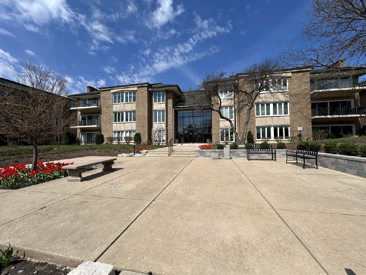  Sold Oak Brook Illinois, 1 Oak Brook Club