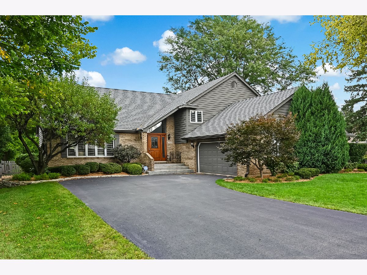  For Sale Darien Illinois, 1804 Woodview Court
