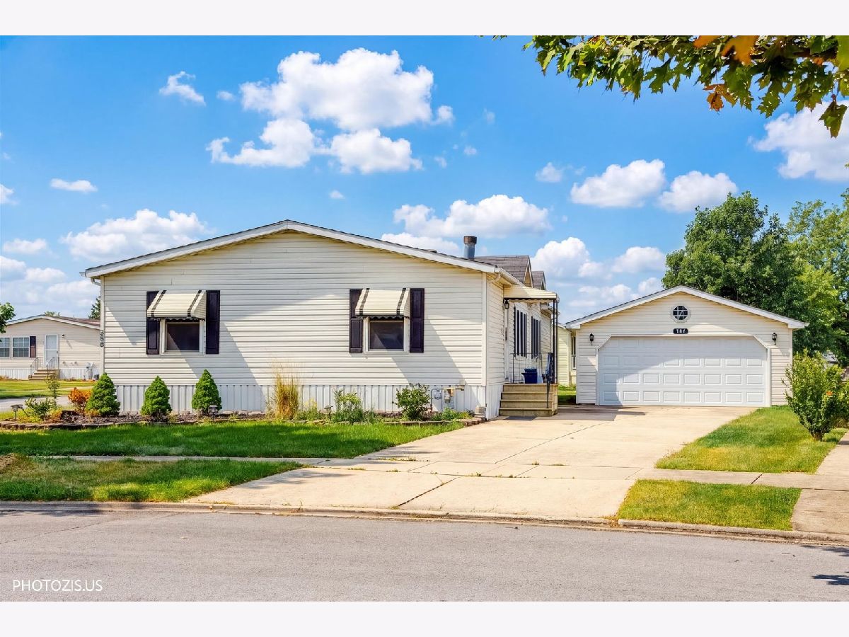 Subdivision For Sale Maplebrook Matteson Illinois, 386 Buttercup Lane