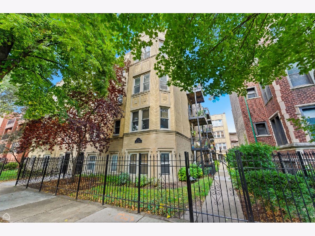  For Sale Chicago Illinois, 1258 Winona Street