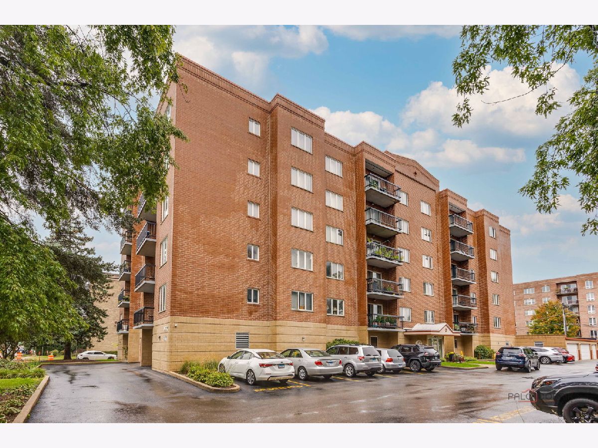  For Sale Des Plaines Illinois, 1470 Jefferson Street