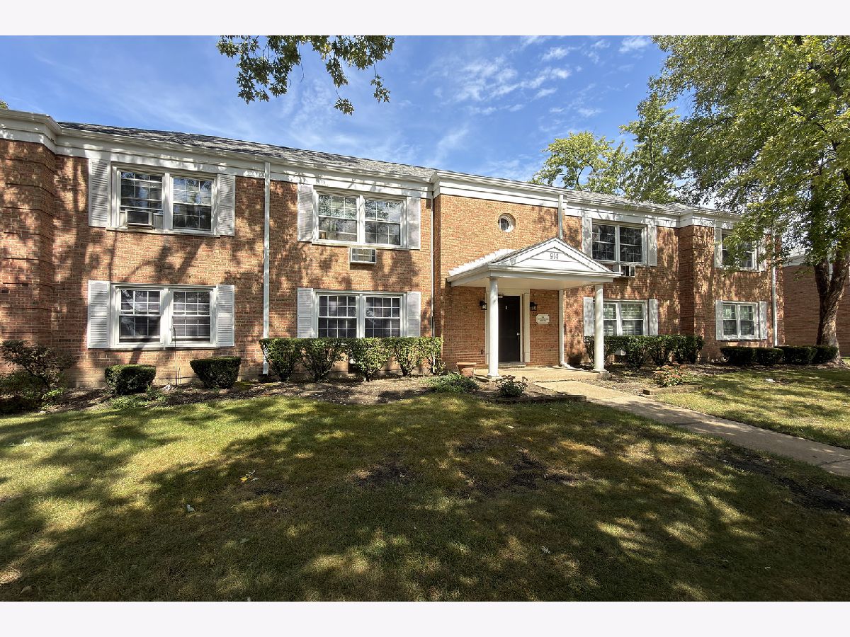  For Sale Arlington Heights Illinois, 914 St. James Street
