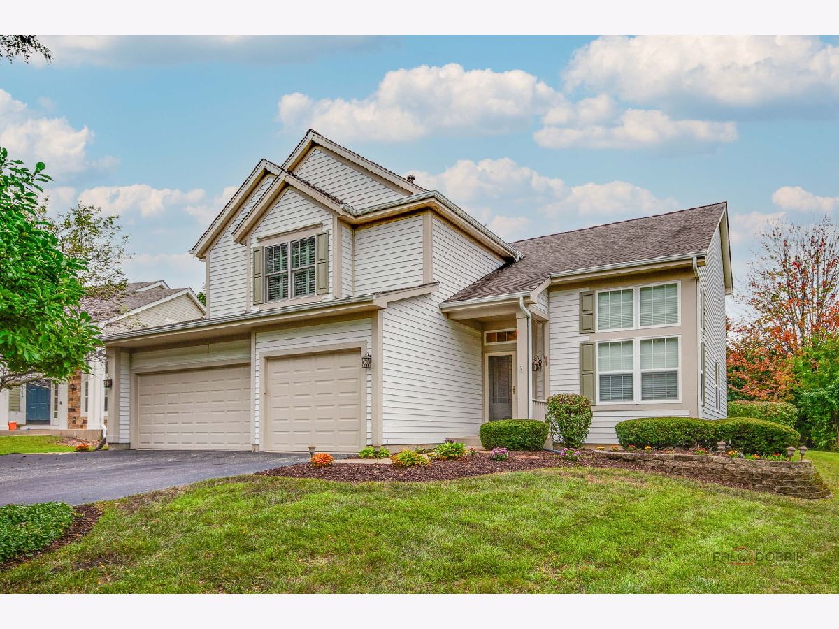  For Sale Grayslake Illinois, 364 Gatewood Lane