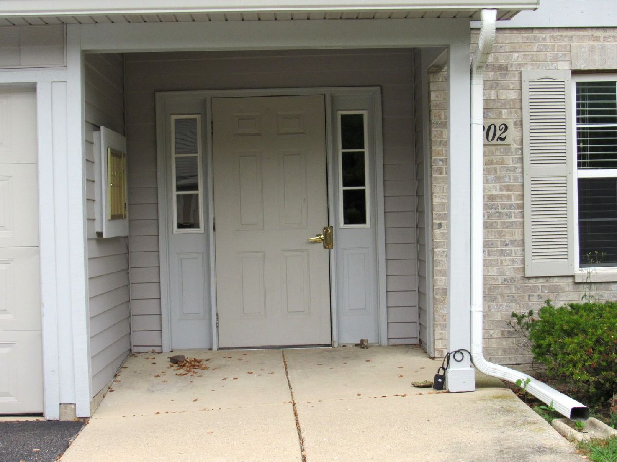  For Rent Round Lake Beach Illinois, 1202 Red Oak