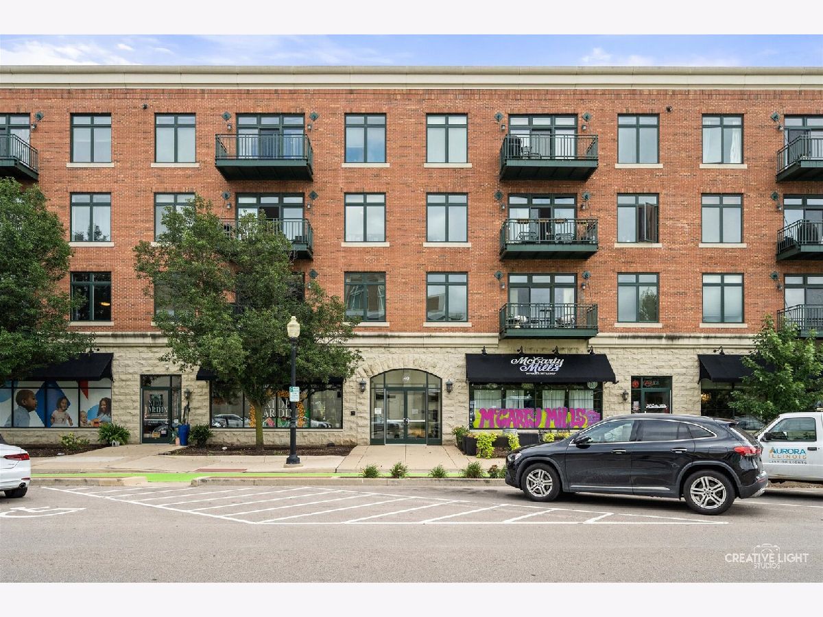 Condominiums For Sale Riverstreet Plaza Aurora Illinois, 140 River Street