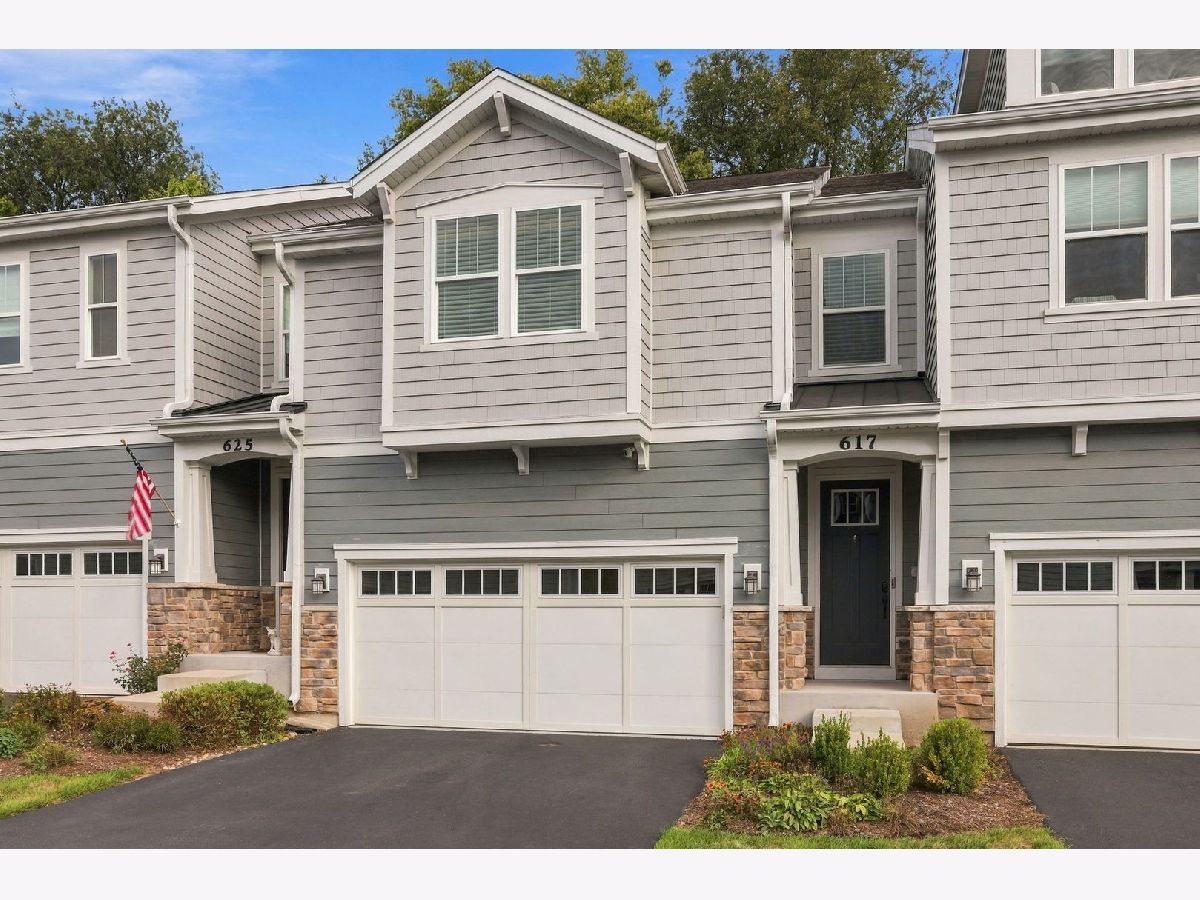  For Sale Geneva Illinois, 617 Riverbank Court