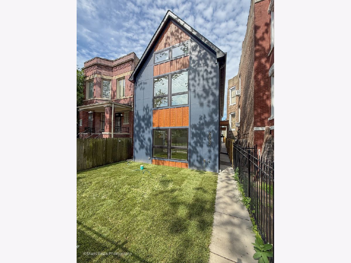  For Sale Chicago Illinois, 5236 Bishop Street