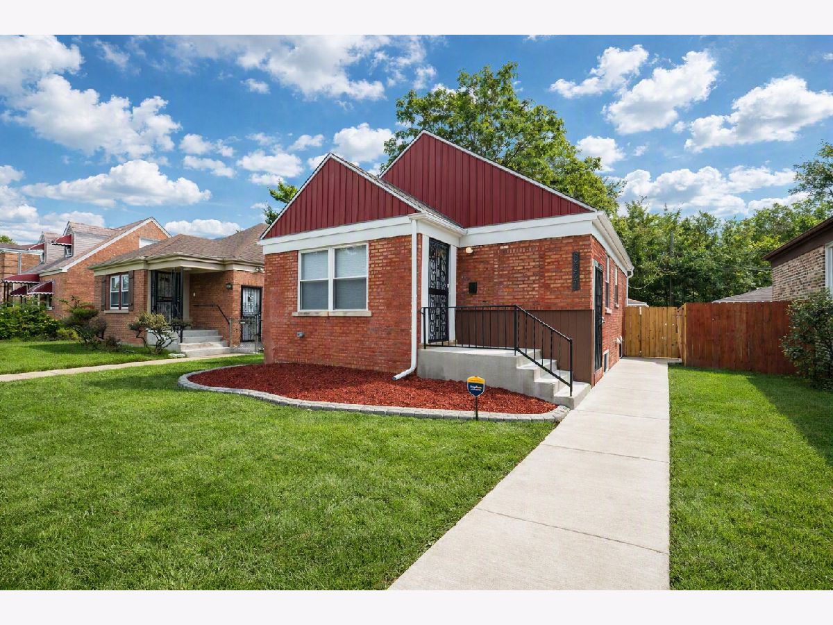  For Sale Chicago Illinois, 8821 Eggleston Avenue